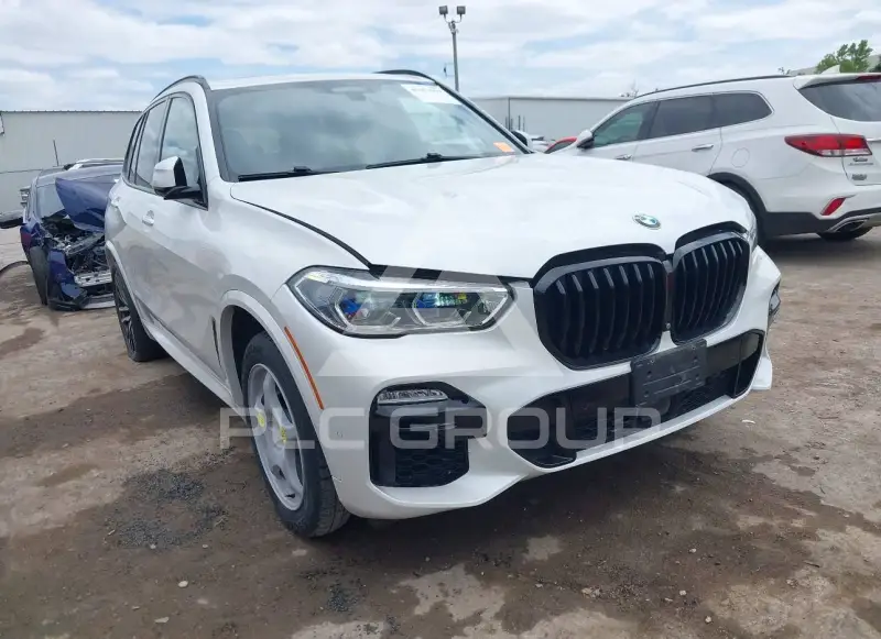 2020 BMW X5 фото