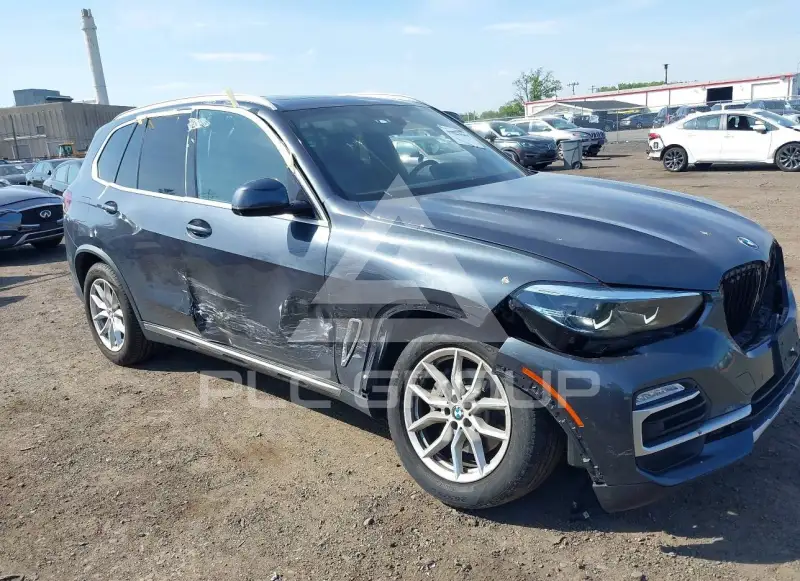 2020 BMW X5 фото