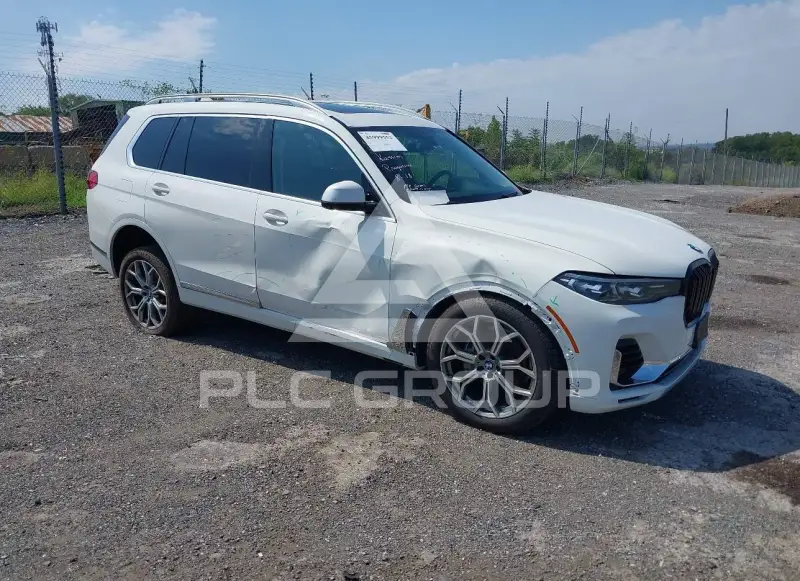 2020 BMW X7 photo