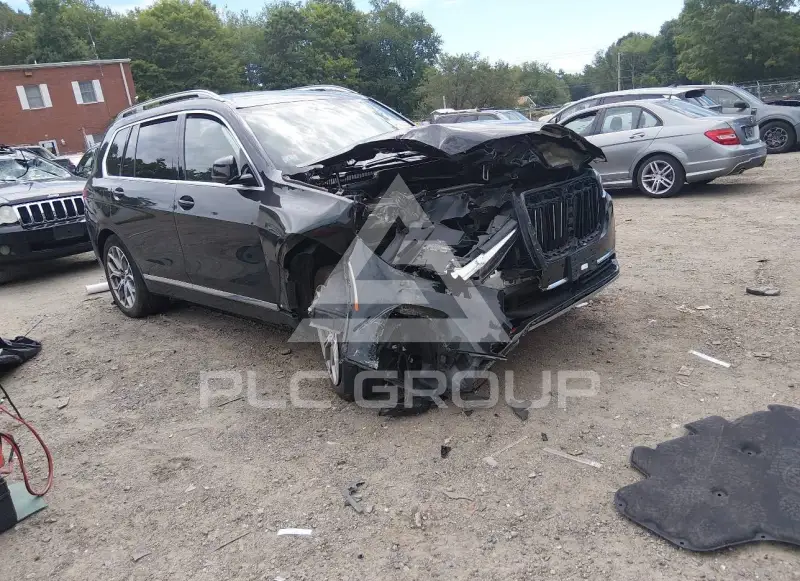 2020 BMW X7 фото