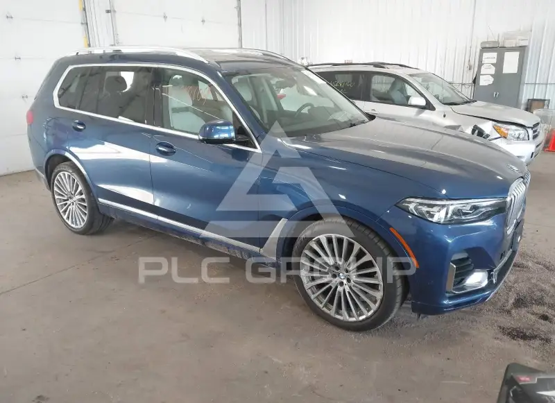 2020 BMW X7 фото