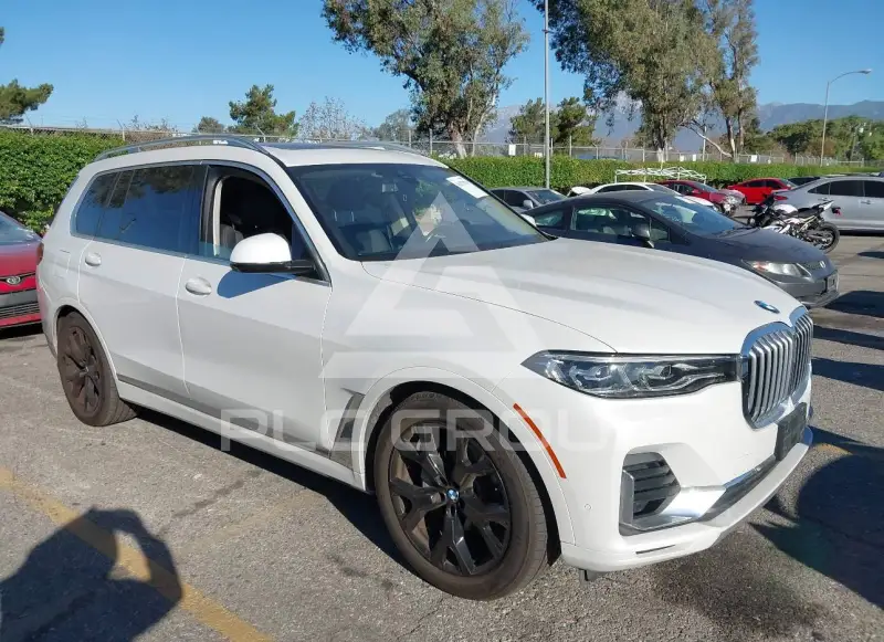 2020 BMW X7 photo