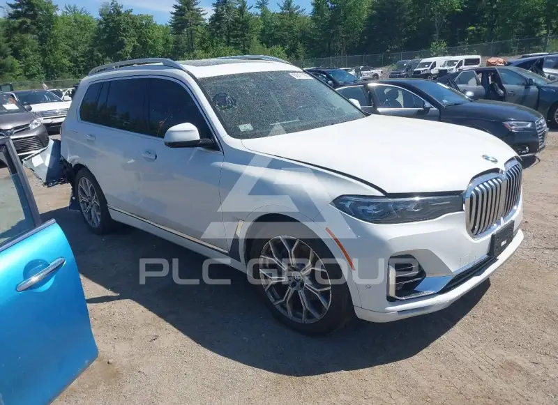 2020 BMW X7 фото