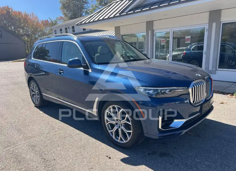 2020 BMW X7 фото