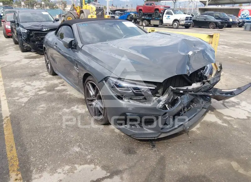 2020 BMW M8 фото