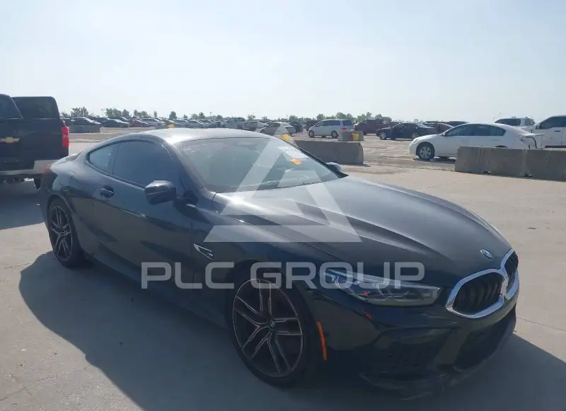 2020 BMW M8 фото