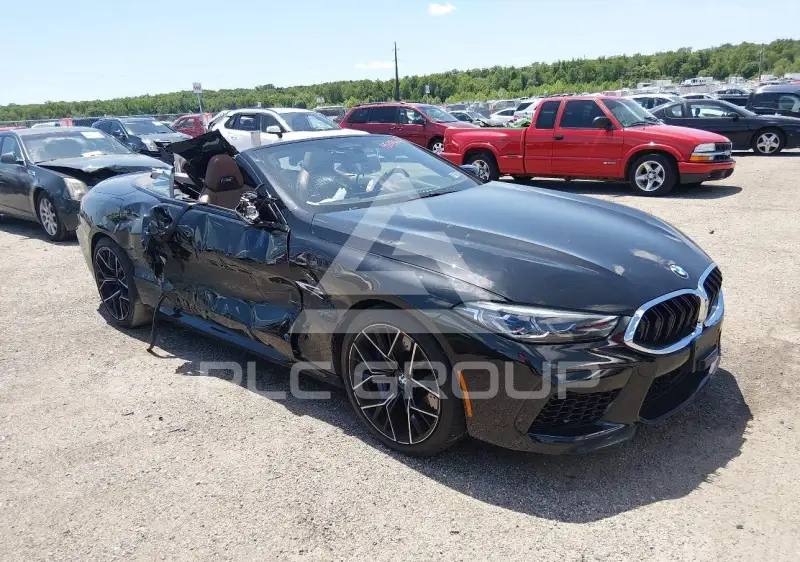 2020 BMW M8 фото