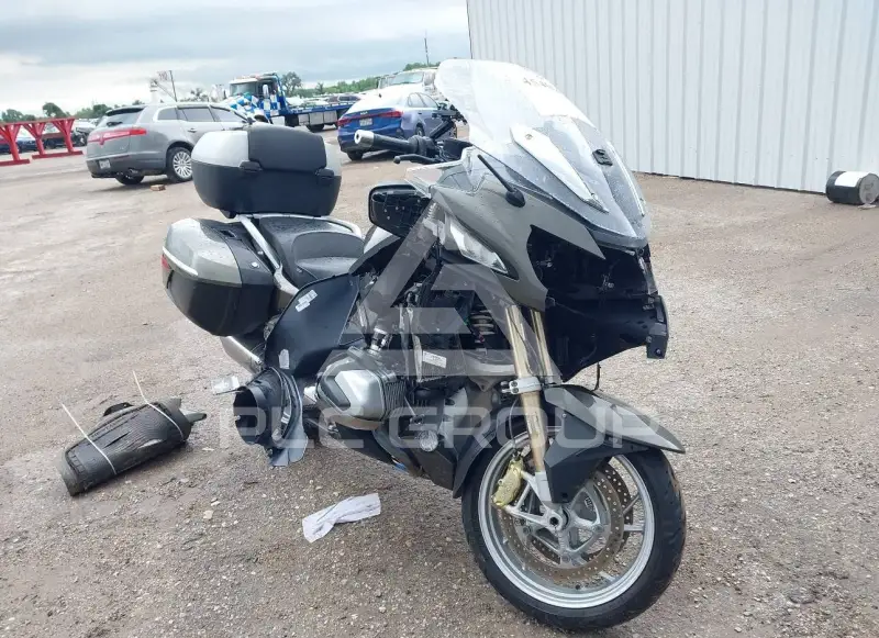 2020 BMW R1250 photo