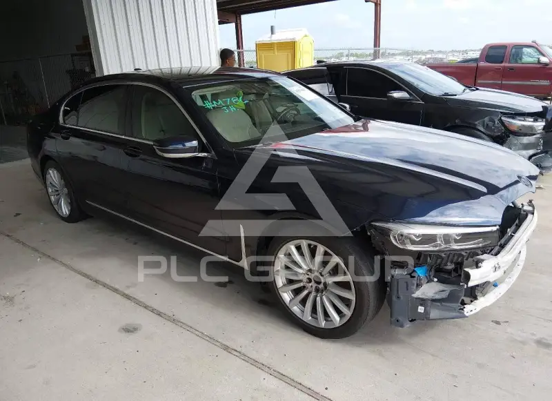 2020 BMW 740 фото