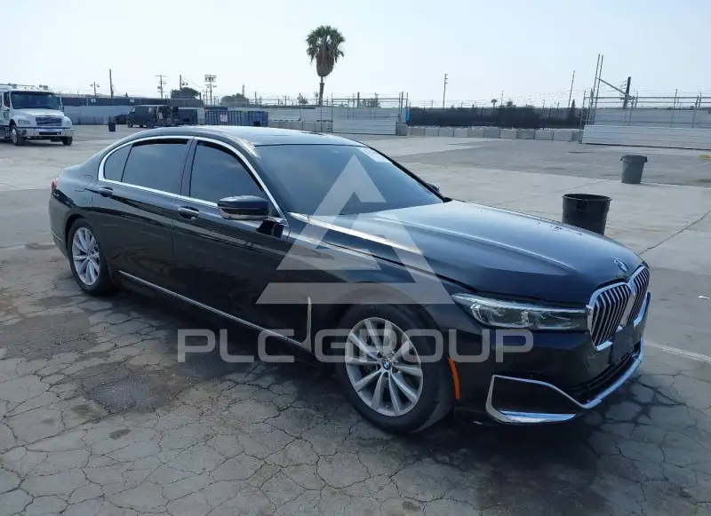 2020 BMW 740 фото