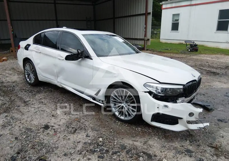 2020 BMW 540 фото