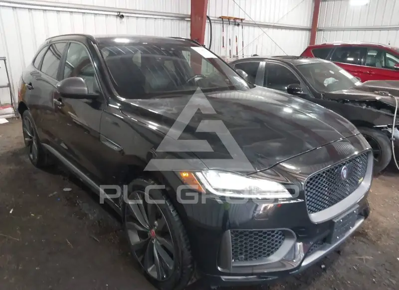 2020 Jaguar F-PACE photo