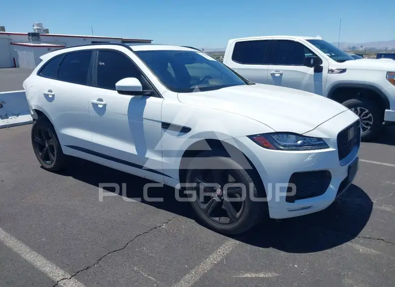 2020 Jaguar F-PACE photo