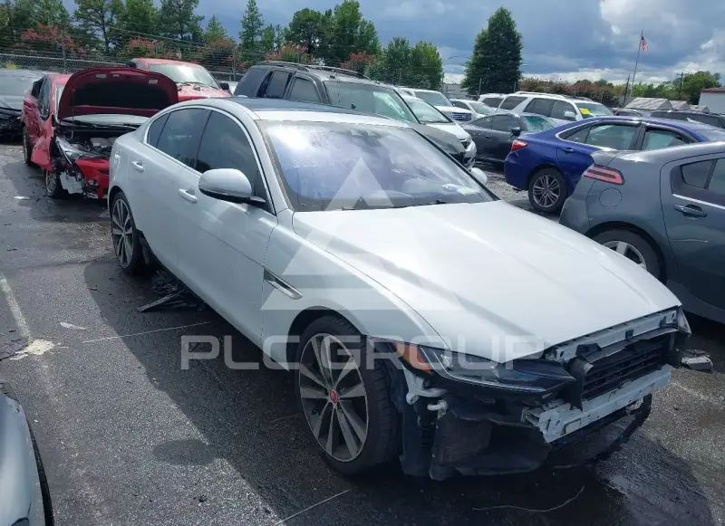 2020 Jaguar XE фото