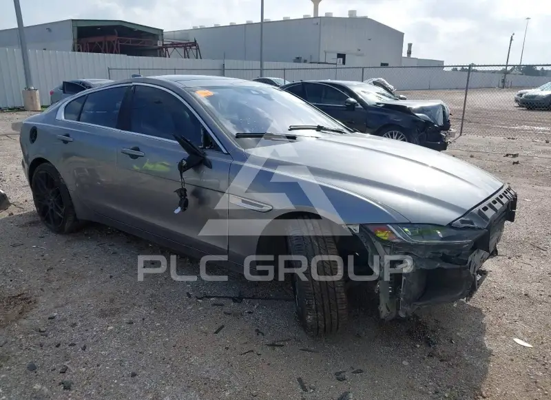 2020 Jaguar XE photo