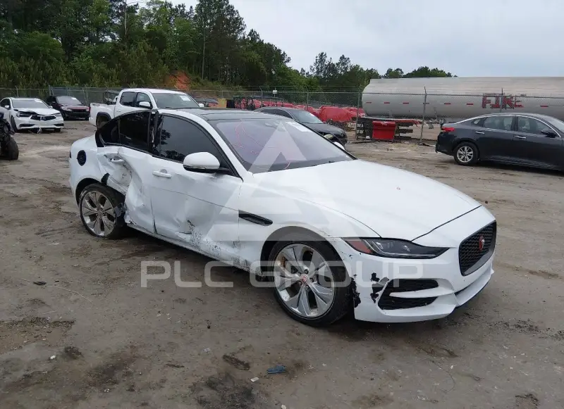 2020 Jaguar XE фото