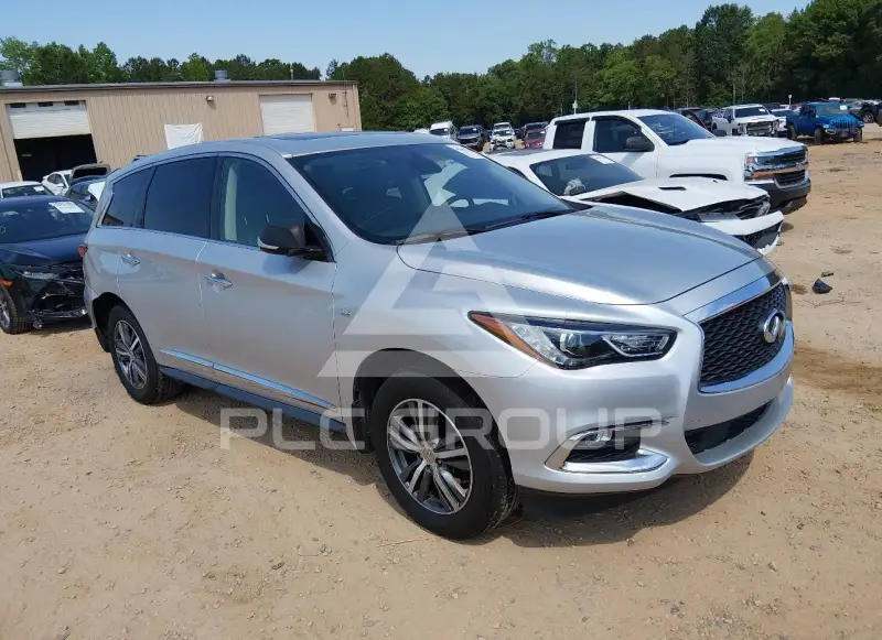 2020 Infinity QX60 photo