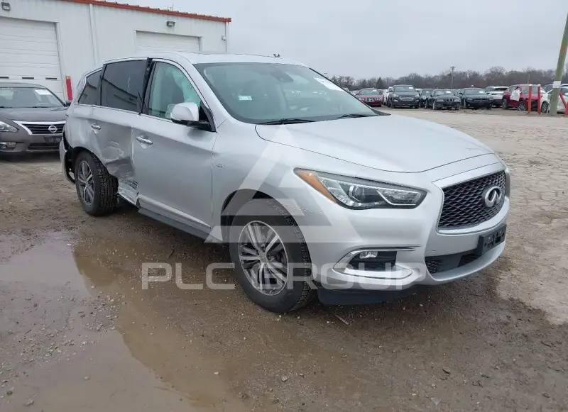 2020 Infinity QX60 photo