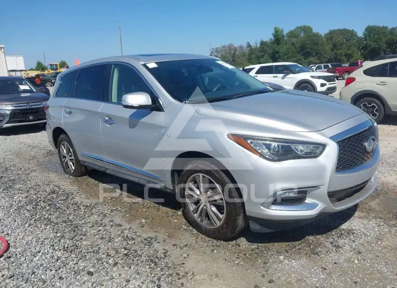 2020 Infinity QX60 photo