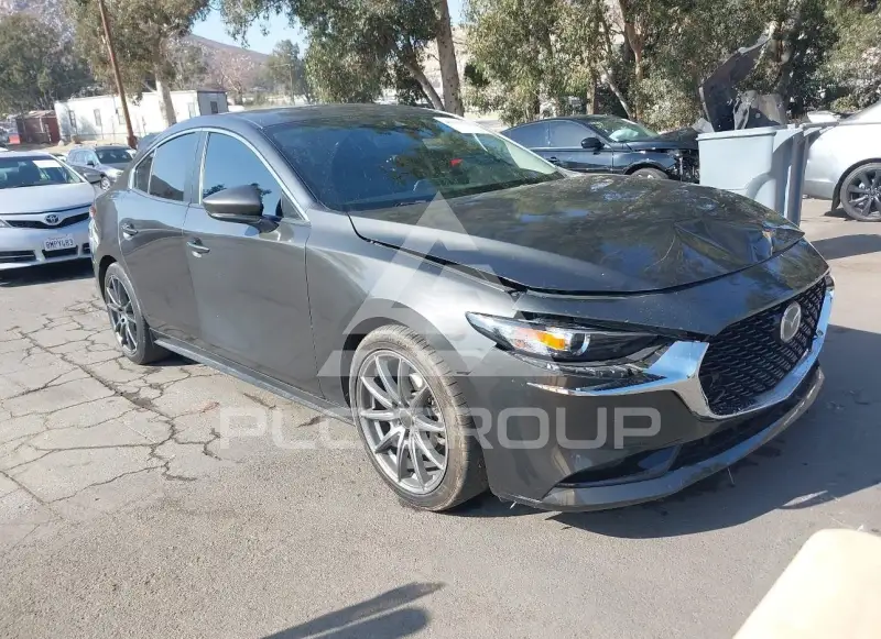 2020 Mazda 3 photo