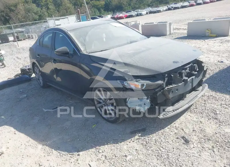 2020 Mazda 3 photo