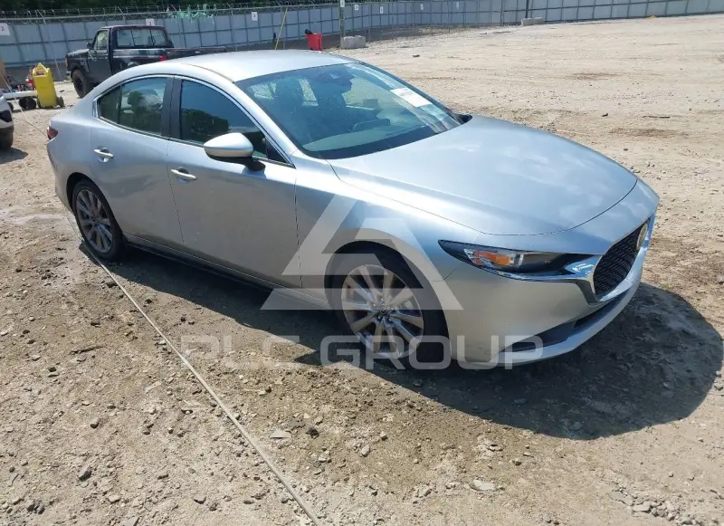 2020 Mazda 3 photo