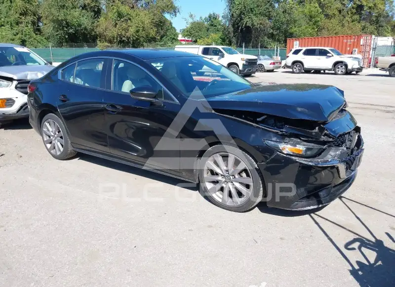 2020 Mazda 3 photo