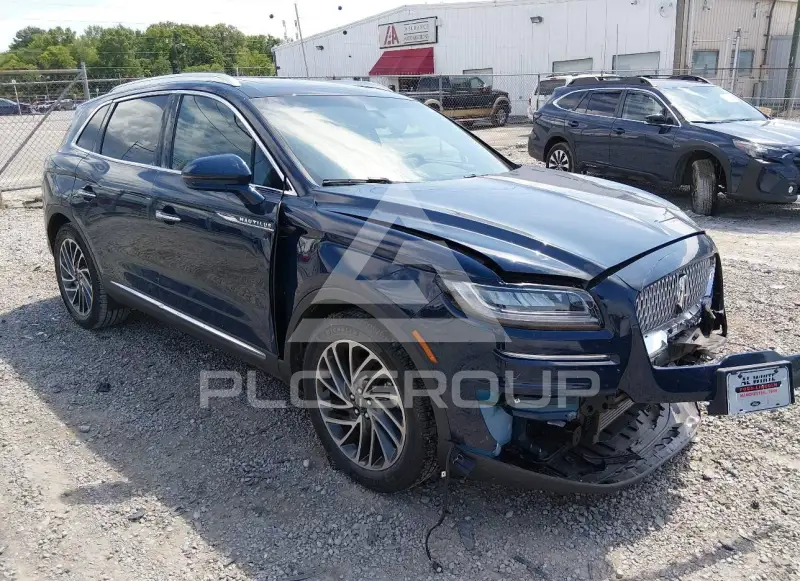 2020 Lincoln NAUTILUS photo