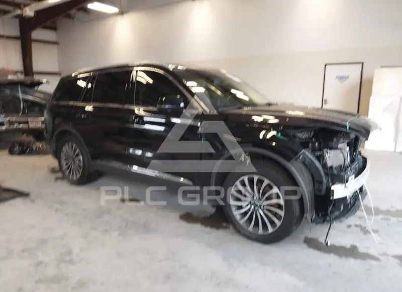 2020 Lincoln AVIATOR photo