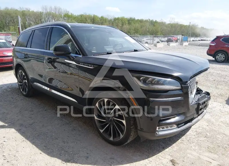 2020 Lincoln AVIATOR photo