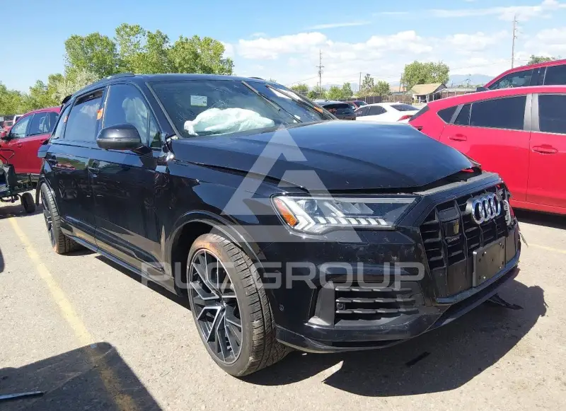 2020 Audi Q7 фото
