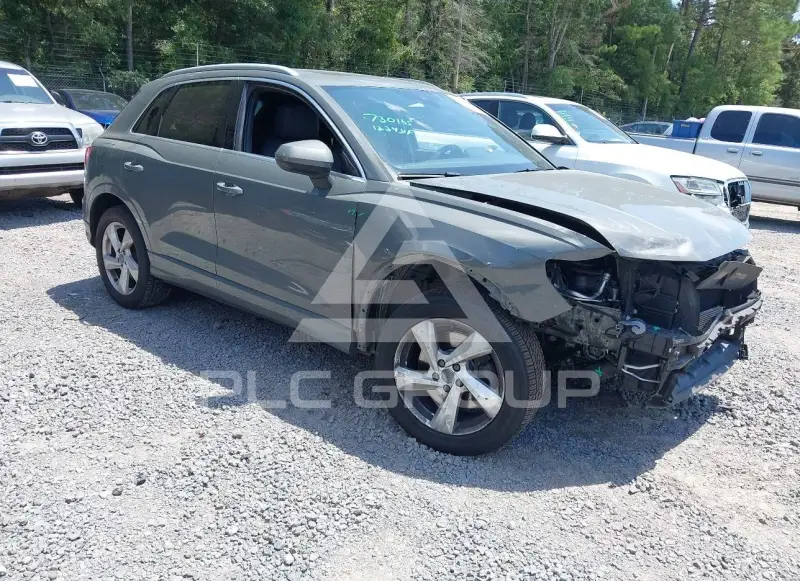 2020 Audi Q3 фото
