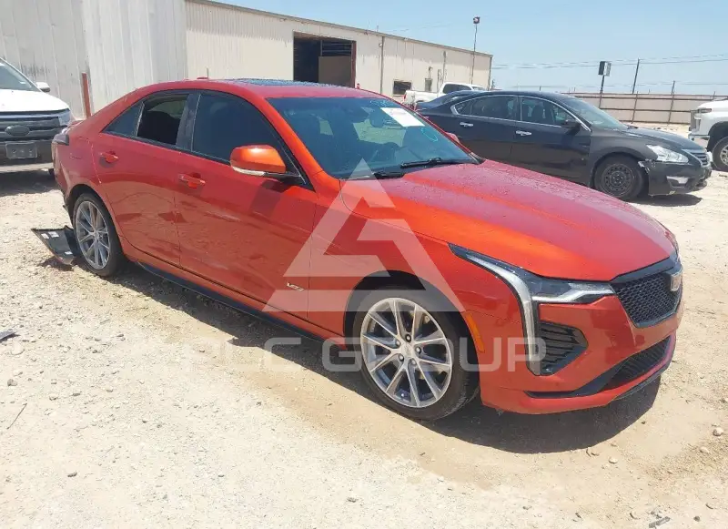 2020 Cadillac CT4 photo