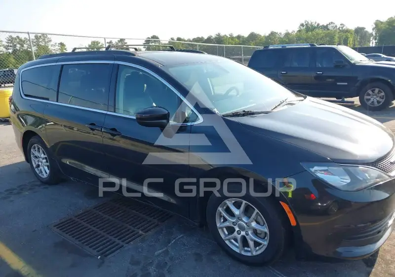 2020 Chrysler VOYAGER фото