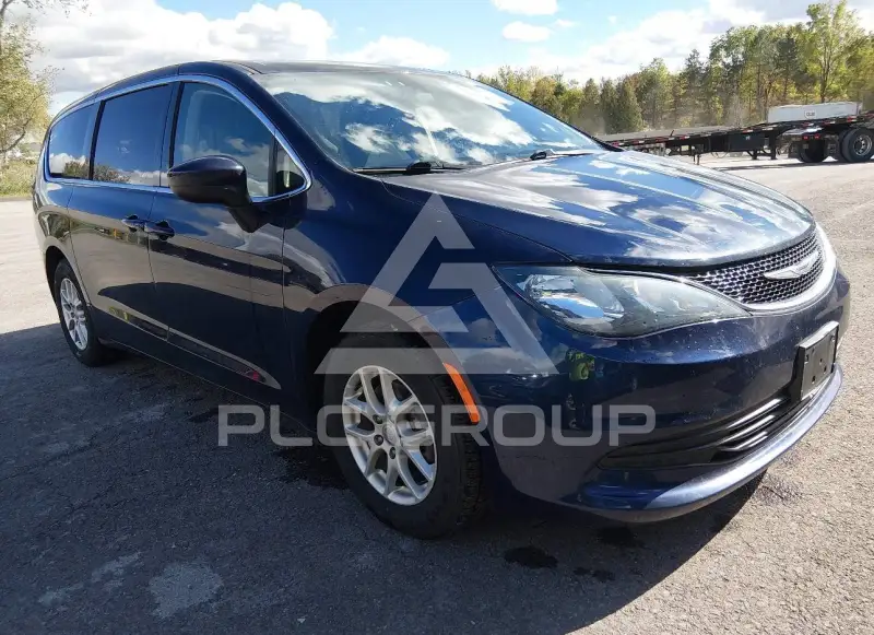 2020 Chrysler VOYAGER фото