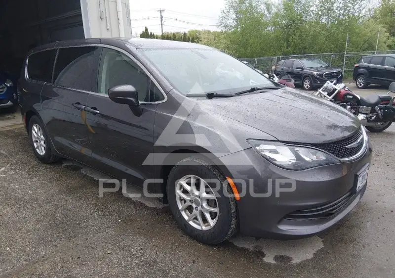 2020 Chrysler VOYAGER фото