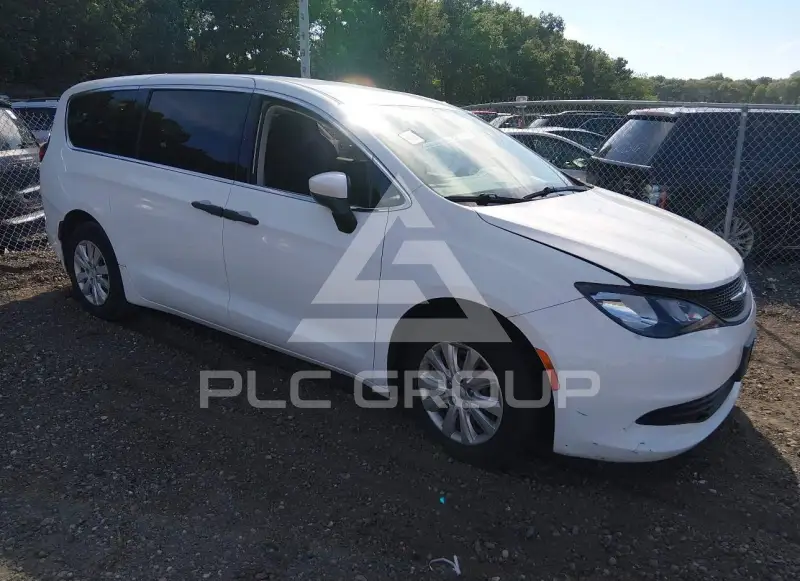 2020 Chrysler VOYAGER фото