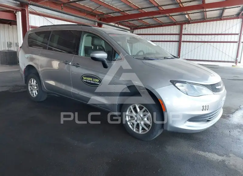2020 Chrysler VOYAGER фото