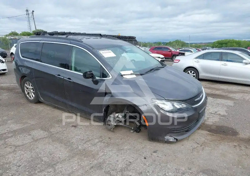 2020 Chrysler VOYAGER фото