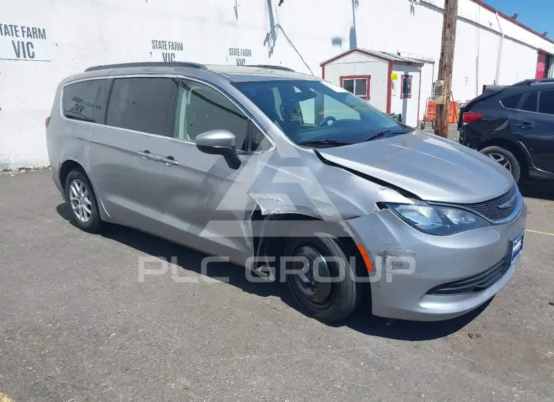2020 Chrysler VOYAGER фото