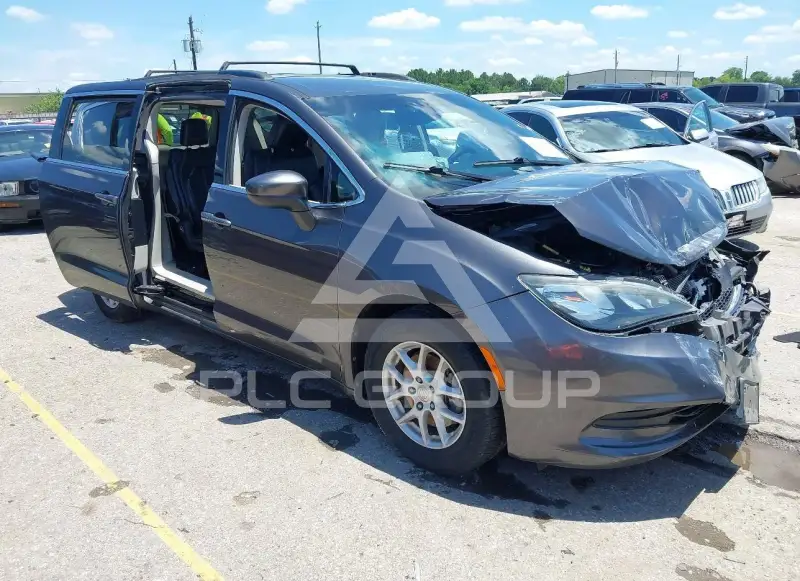 2020 Chrysler VOYAGER фото