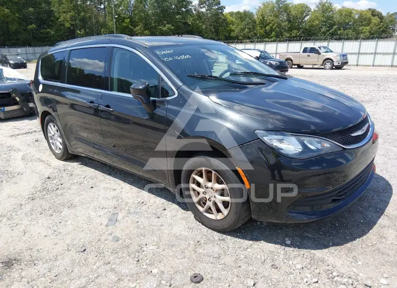 2020 Chrysler VOYAGER фото