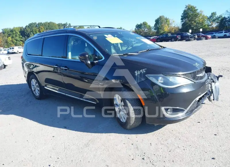 2020 Chrysler PACIFICA photo