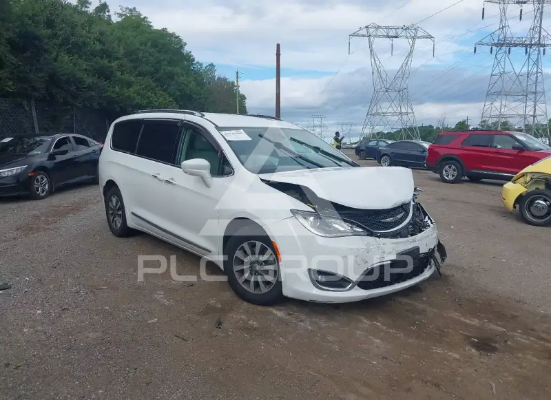2020 Chrysler PACIFICA photo