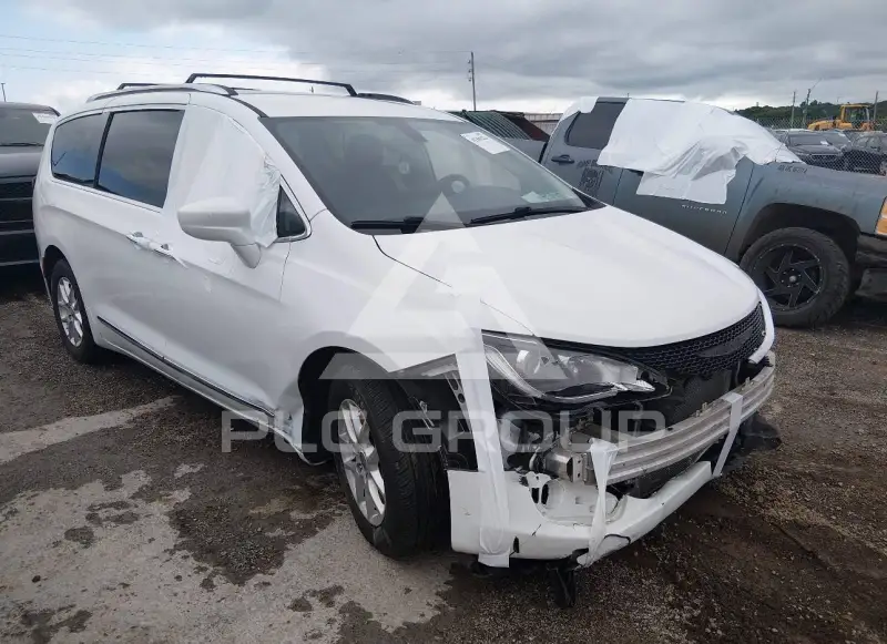 2020 Chrysler PACIFICA photo