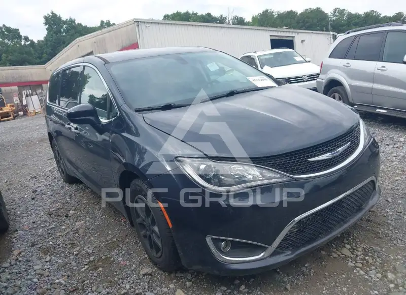 2020 Chrysler PACIFICA photo