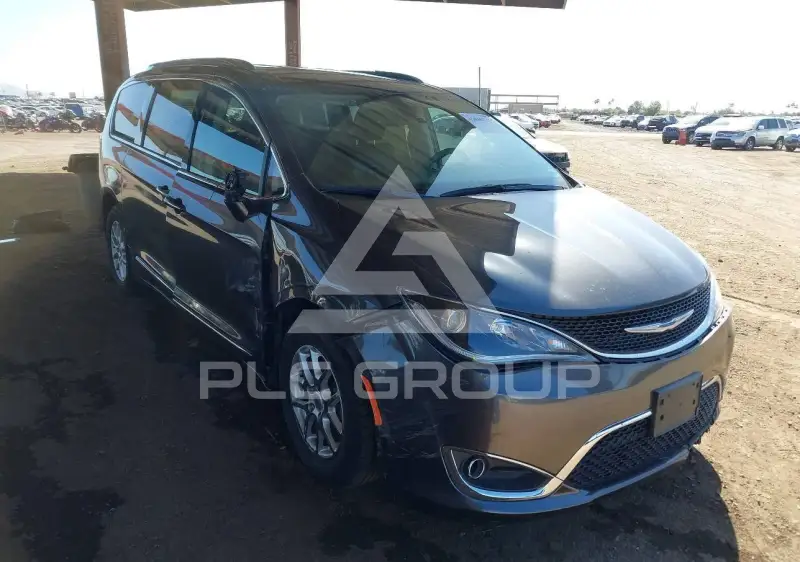 2020 Chrysler PACIFICA photo