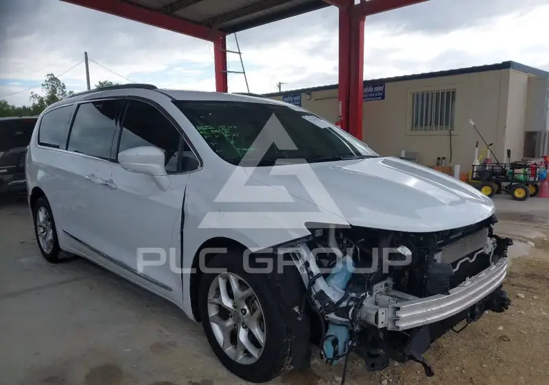 2020 Chrysler PACIFICA photo
