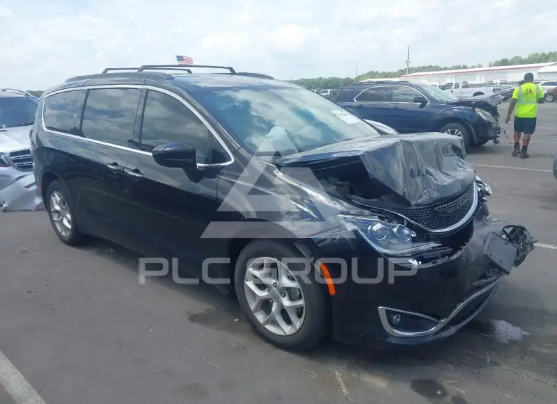 2020 Chrysler PACIFICA photo