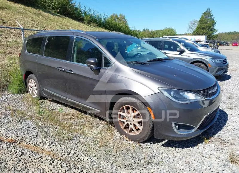 2020 Chrysler PACIFICA photo